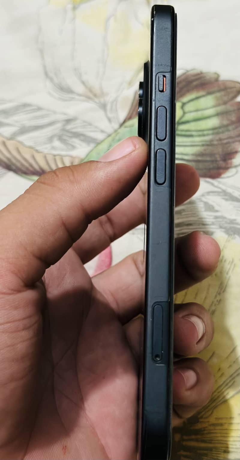 Apple iPhone 15 2