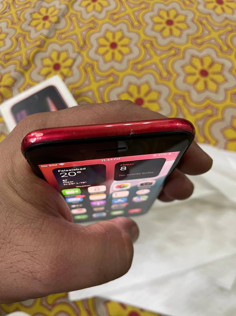 Apple iPhone SE 7