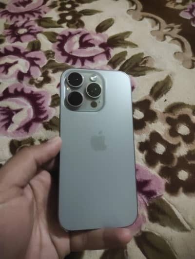 Apple iPhone 16 Pro