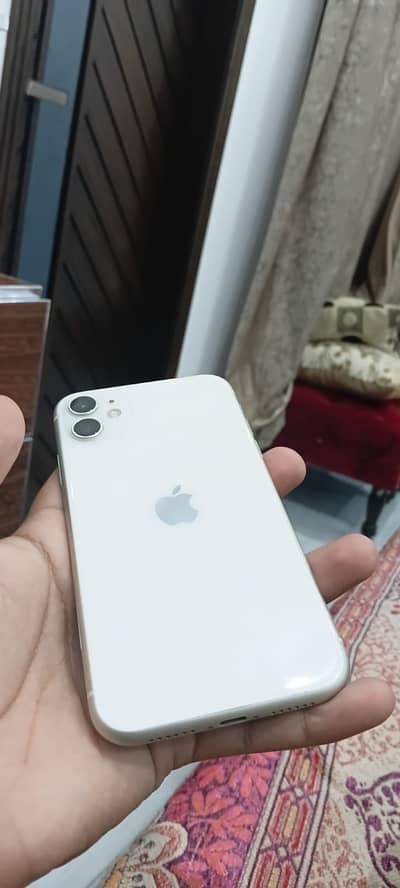 Apple iPhone 11 80% battery 64 gb