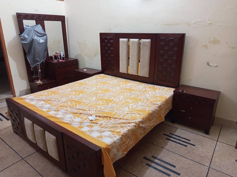 Bed Set | Side Tables | Dressing Table 0