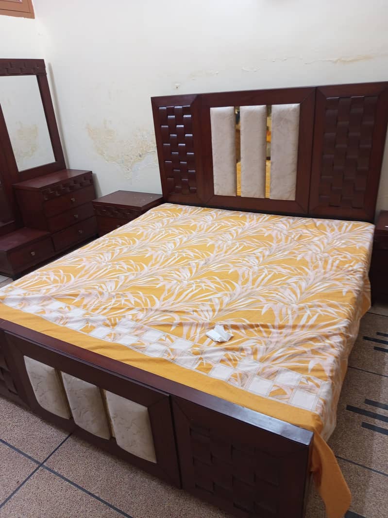 Bed Set | Side Tables | Dressing Table 2