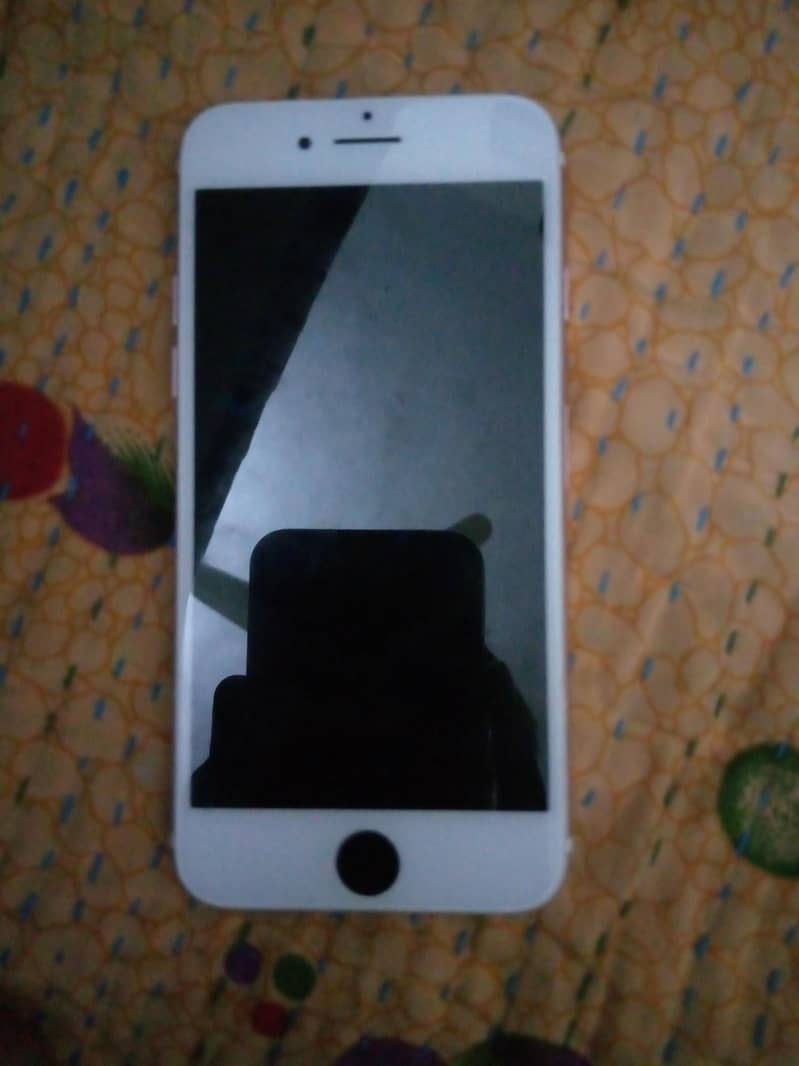 Apple iPhone 7 0