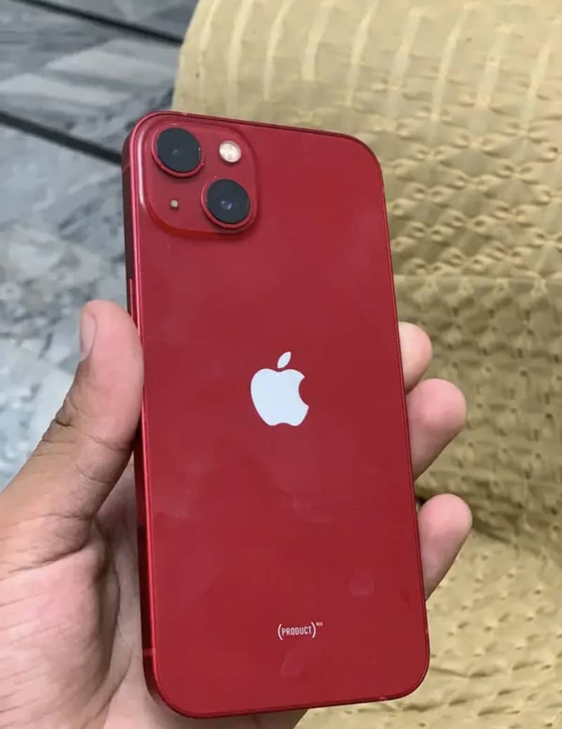 Apple iPhone 13 4