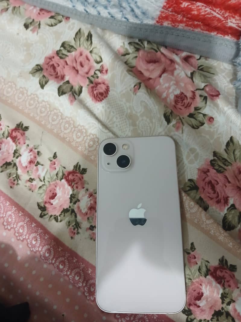 Apple iPhone 13 0