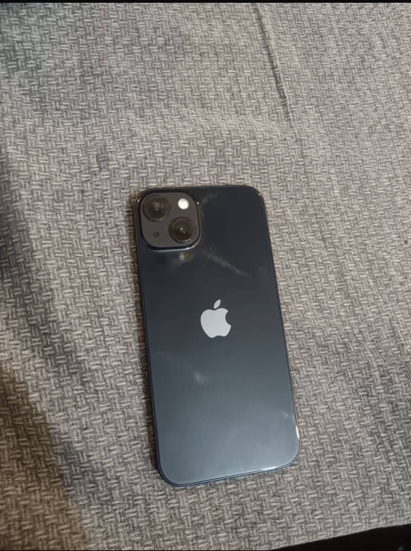 Apple iPhone 13 2