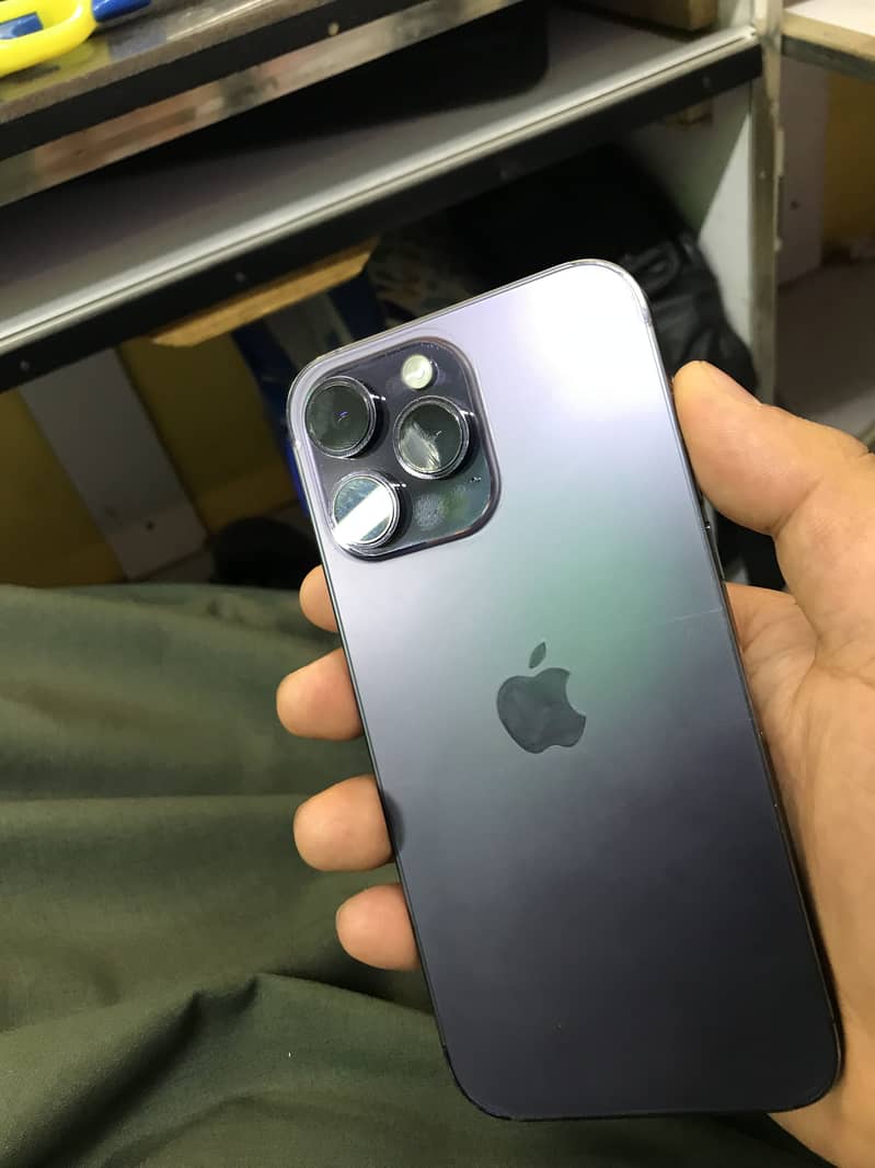 Apple iPhone 14 Pro Max 13