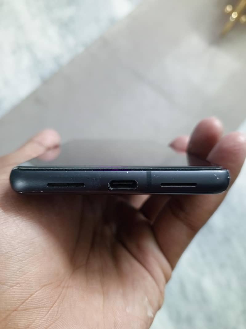 Google Pixel 7 4