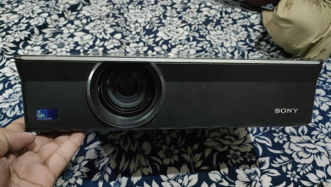 projector screen 1