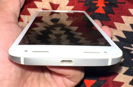 Urgent sale: Motorola Turbo 2