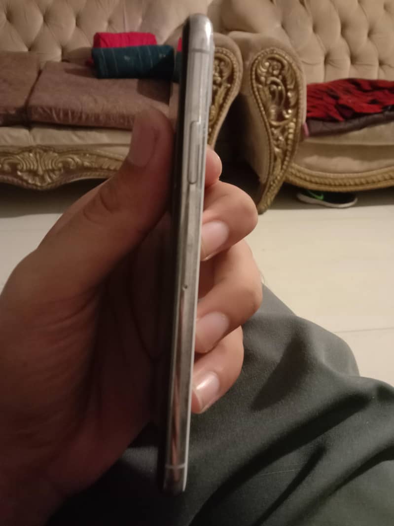 Apple iPhone X 2