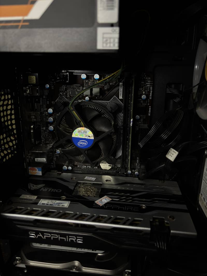 Gaming pc setup with borderless led 6