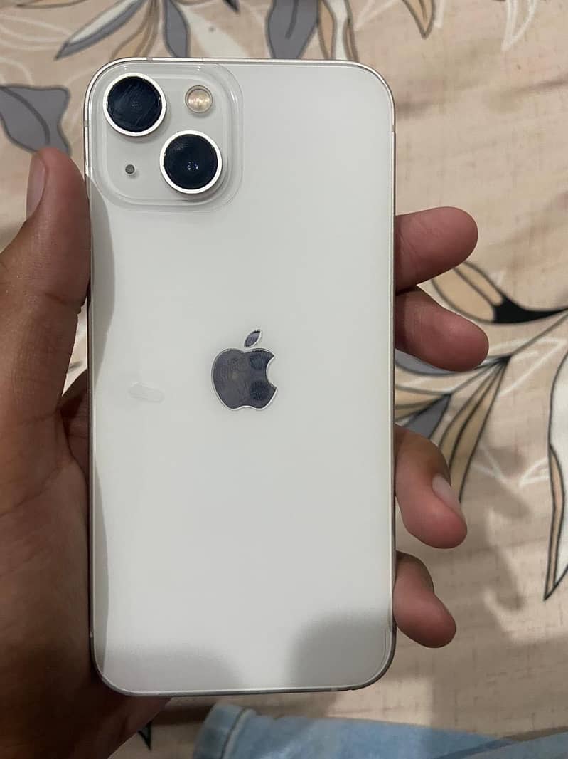 Apple iPhone 13 5