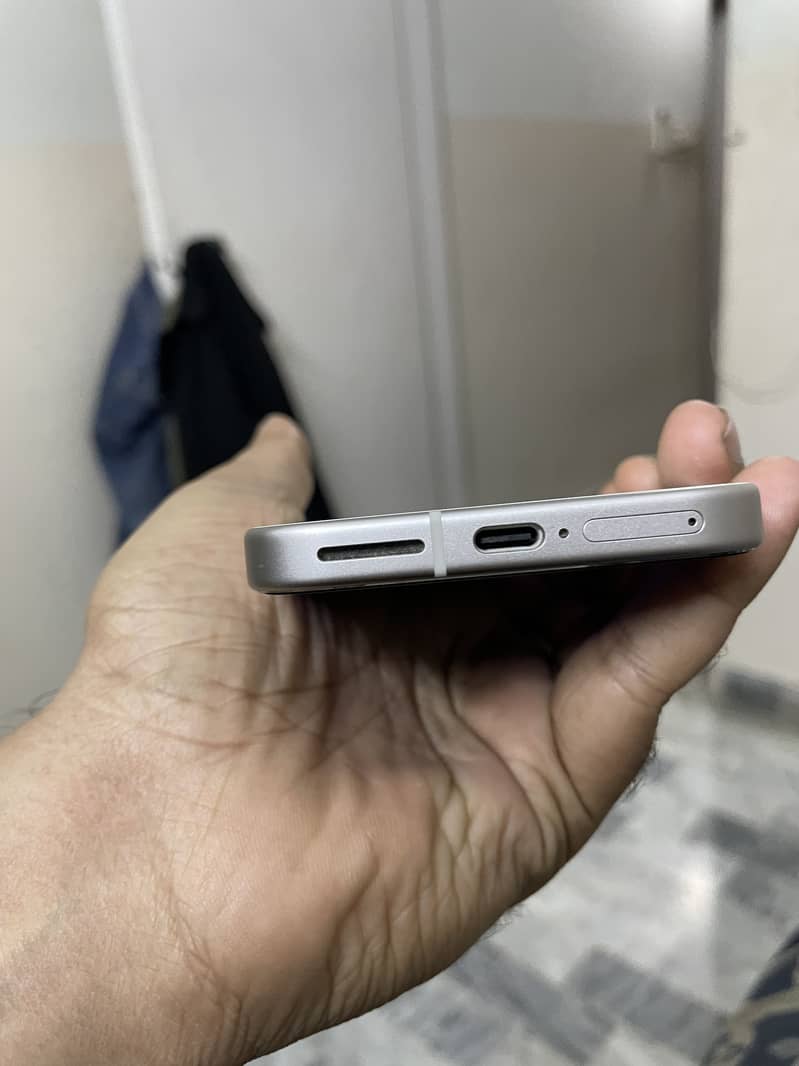 Google Pixel 9A 3