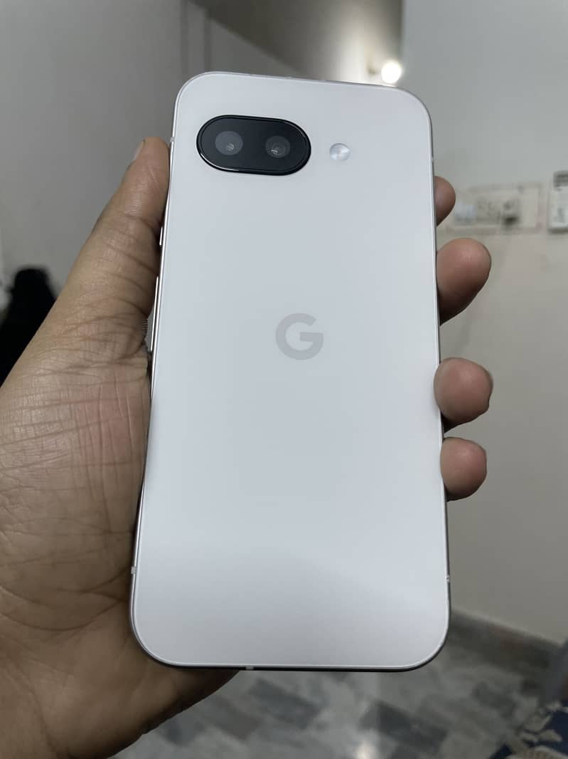 Google Pixel 9A 4