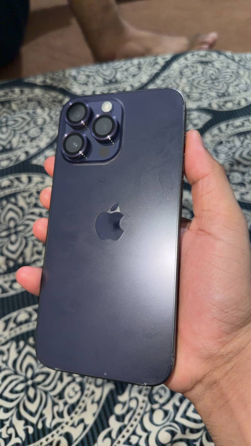 Apple iPhone 14 Pro Max 0