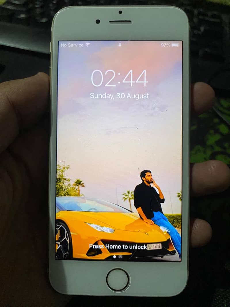 Apple iPhone 6S 1