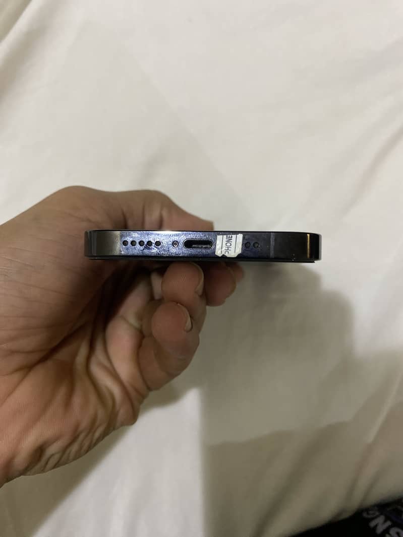 Apple iPhone 14 Pro 3