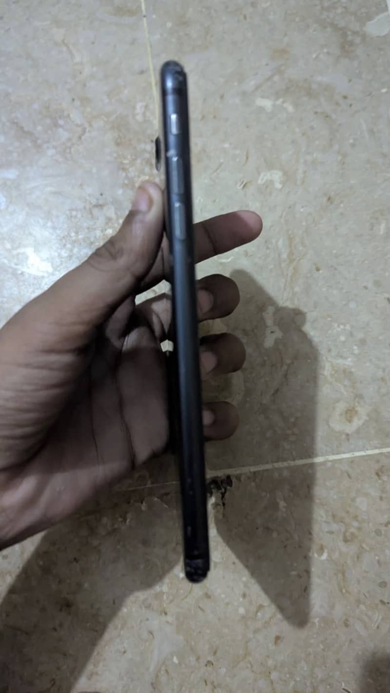 Apple iPhone 7 Plus 3