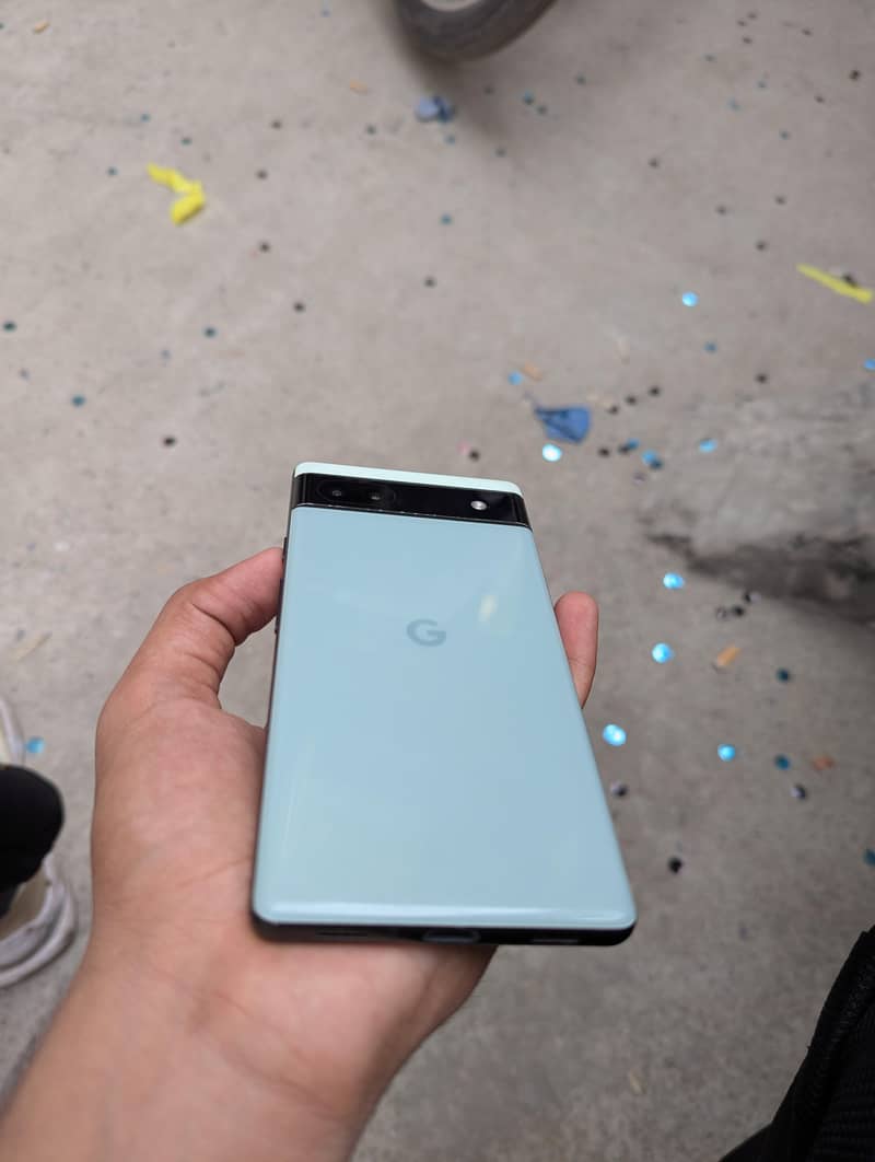 Google Pixel 6a 1