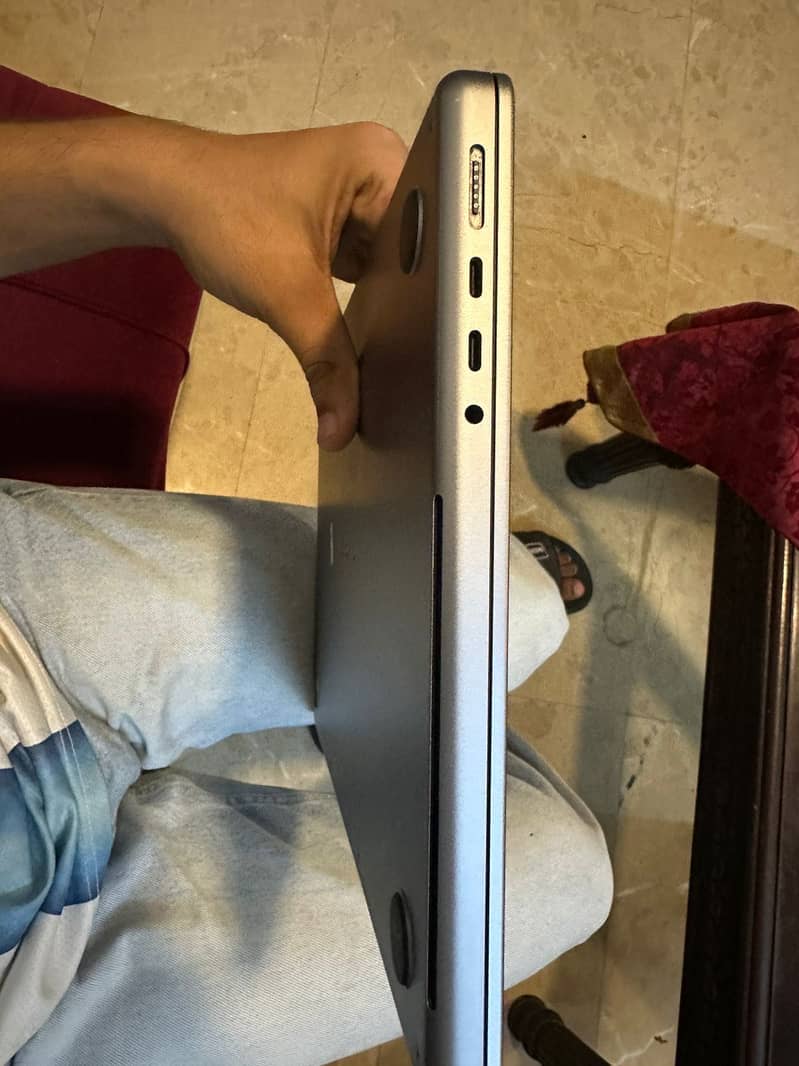 Macbook pro m3 8