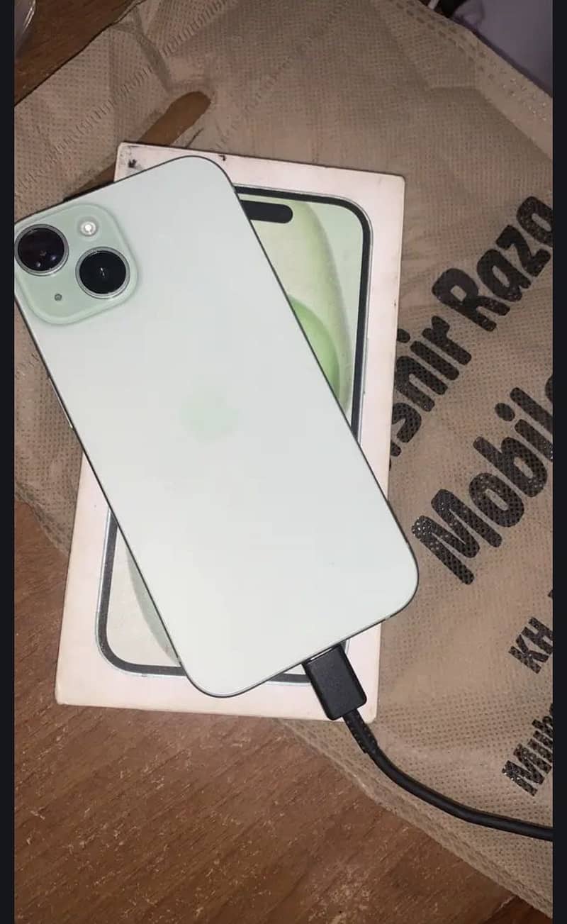 Apple iPhone 15 1