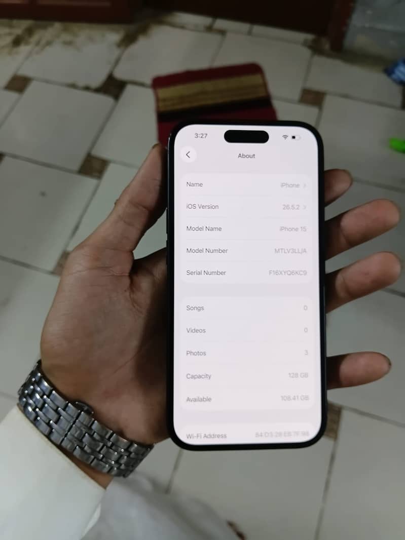 iPhone 15 (With Box) 2