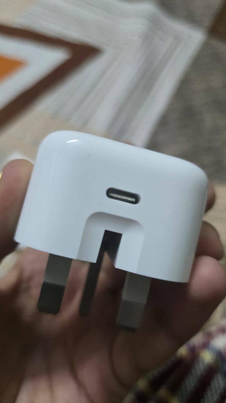 apple original adaptor 4