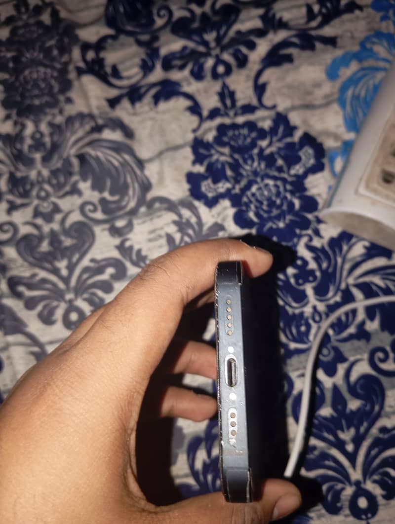 Apple iPhone 14 1