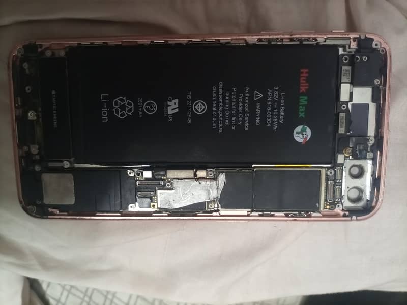 Apple iPhone 8 Plus 1