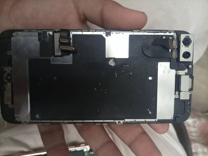 Apple iPhone 8 Plus 2