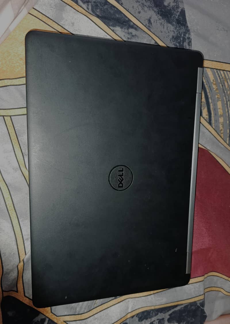 Dell latitude E5470 0