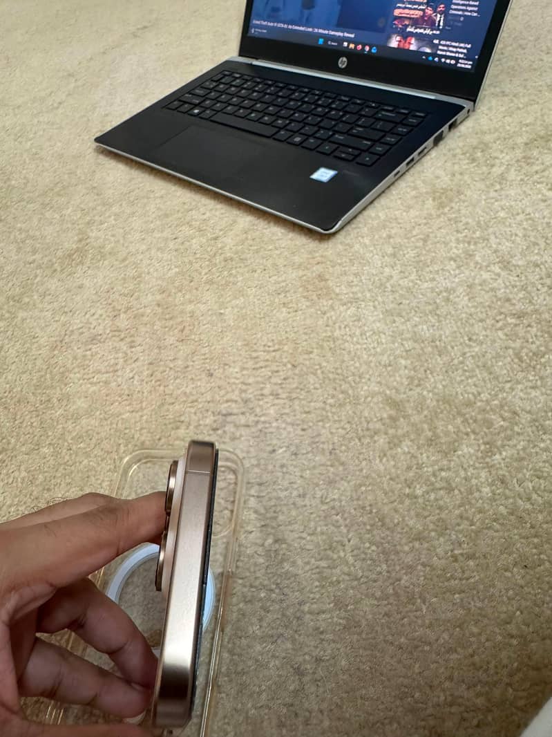 Apple iPhone 16 Pro 3