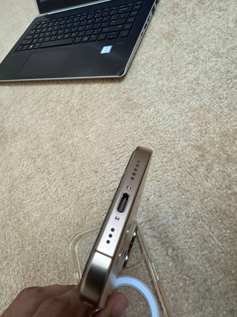 Apple iPhone 16 Pro 5