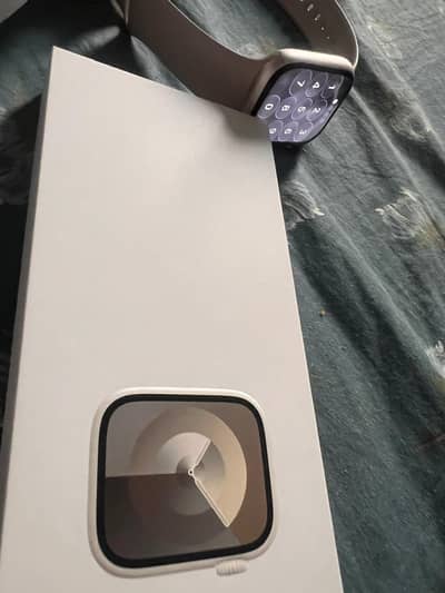 apple watch series 9  45mm with extra straps