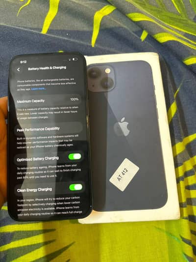 Apple iPhone 13