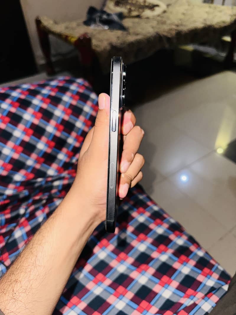 Apple iPhone 14 Pro Max 3