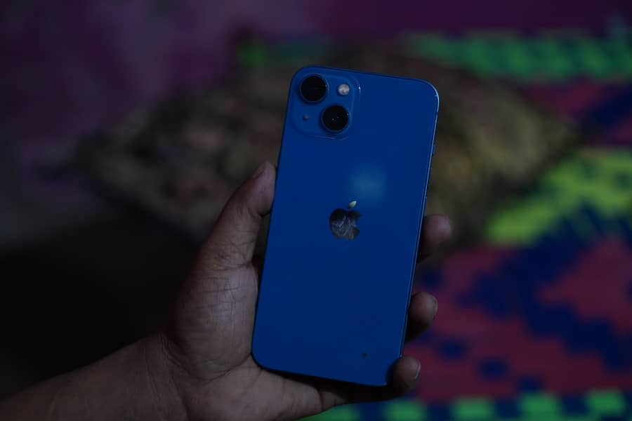 Apple iPhone 13 1