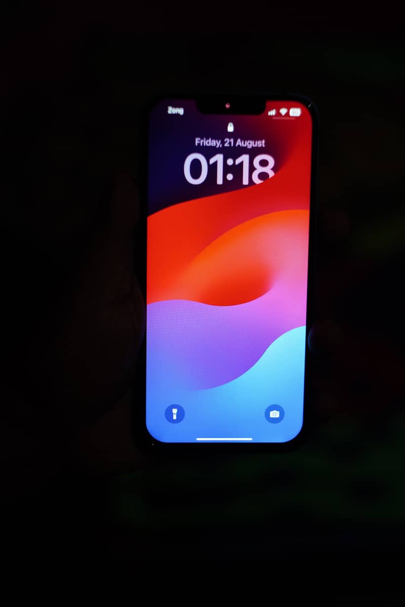 Apple iPhone 13 3