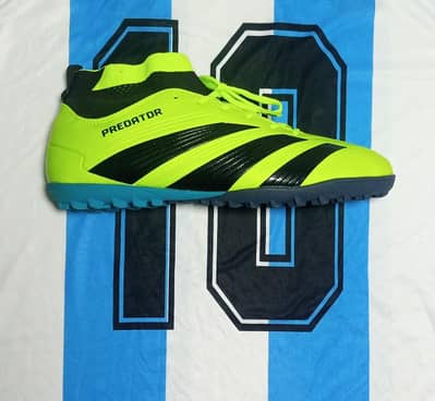 Football Shoes Grippers/Studs Indoor & Outdoor
