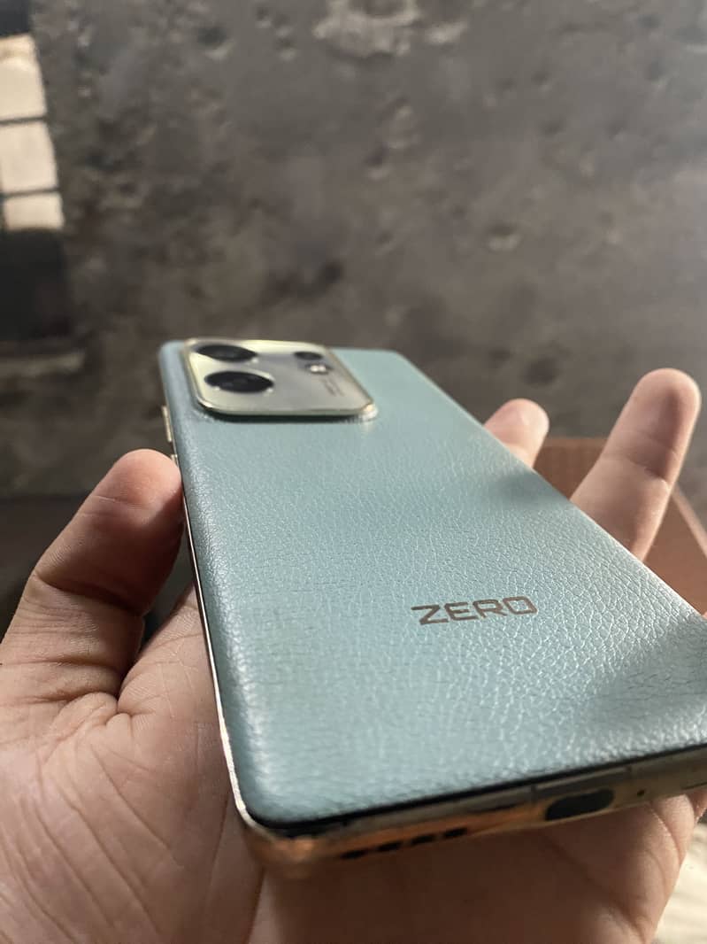 Infinix Zero 30 1