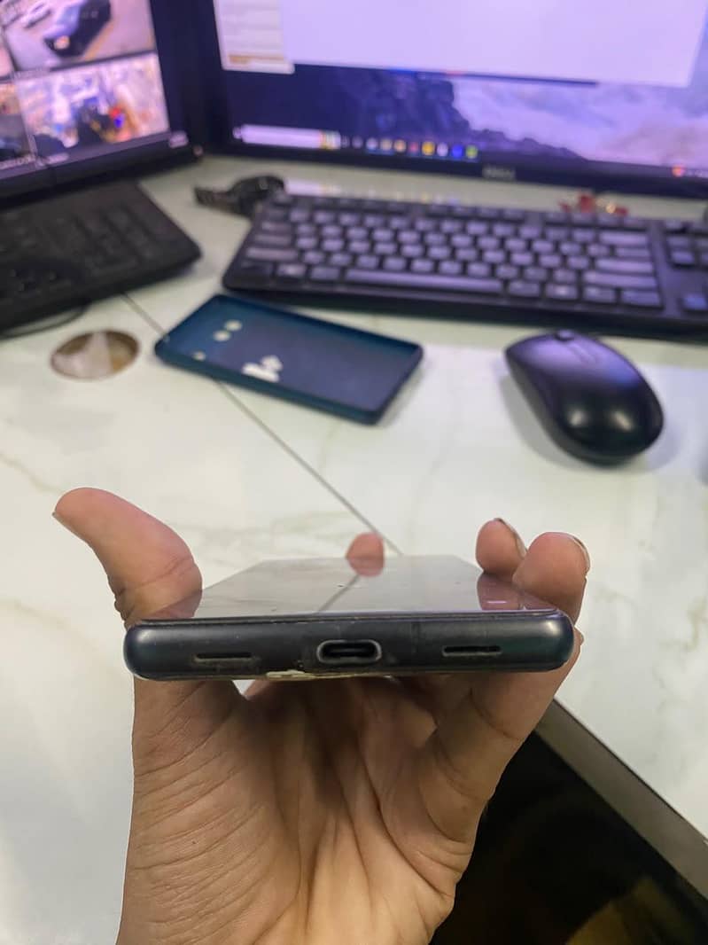Google Pixel 7a 3