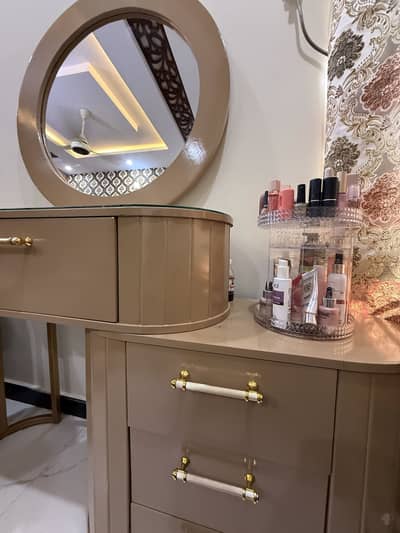 Room Dressing