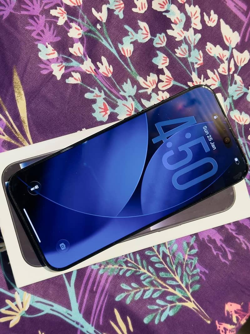 Apple iPhone 16 Pro Max 0