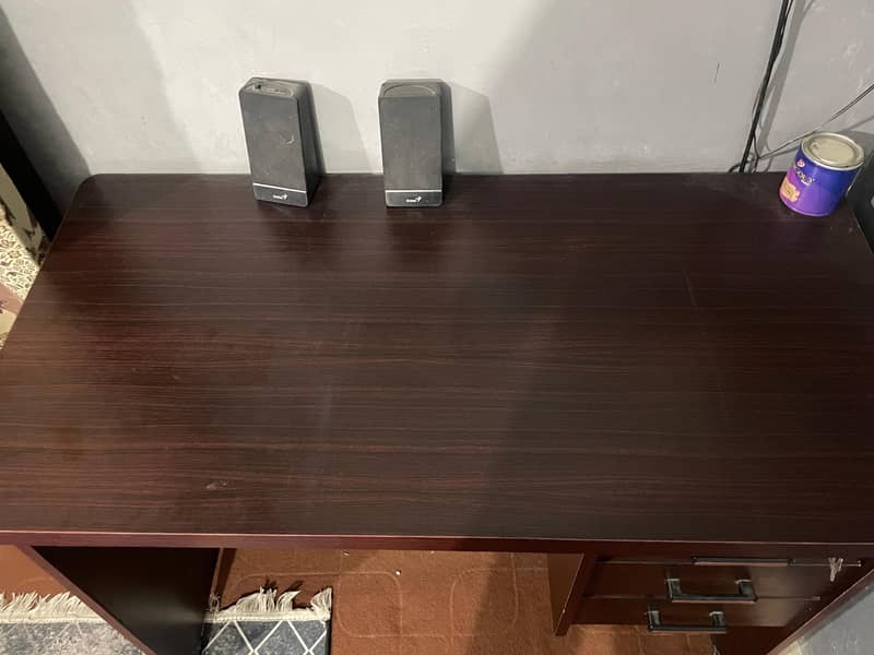 computer table 1