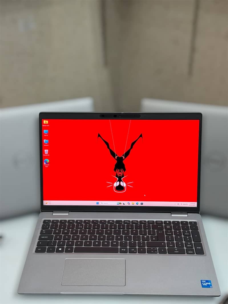 Dell Precision 3561 0