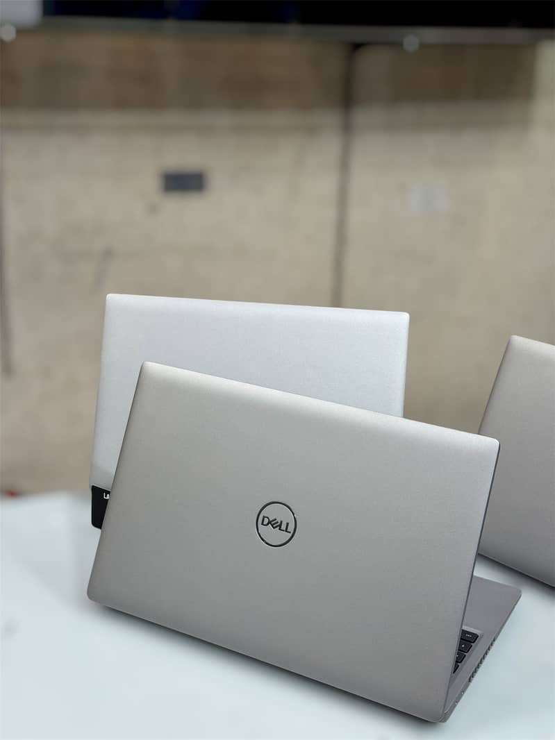 Dell Precision 3561 7