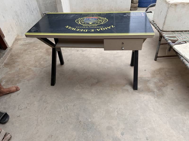 Computer table or work table 4