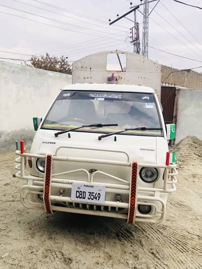 Hyundai Shehzore 2001 - MashaAllah, Shandaar Condition, For Sale!