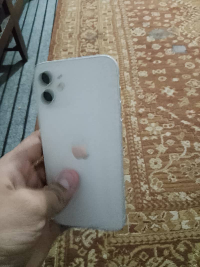 Apple iPhone 12 1